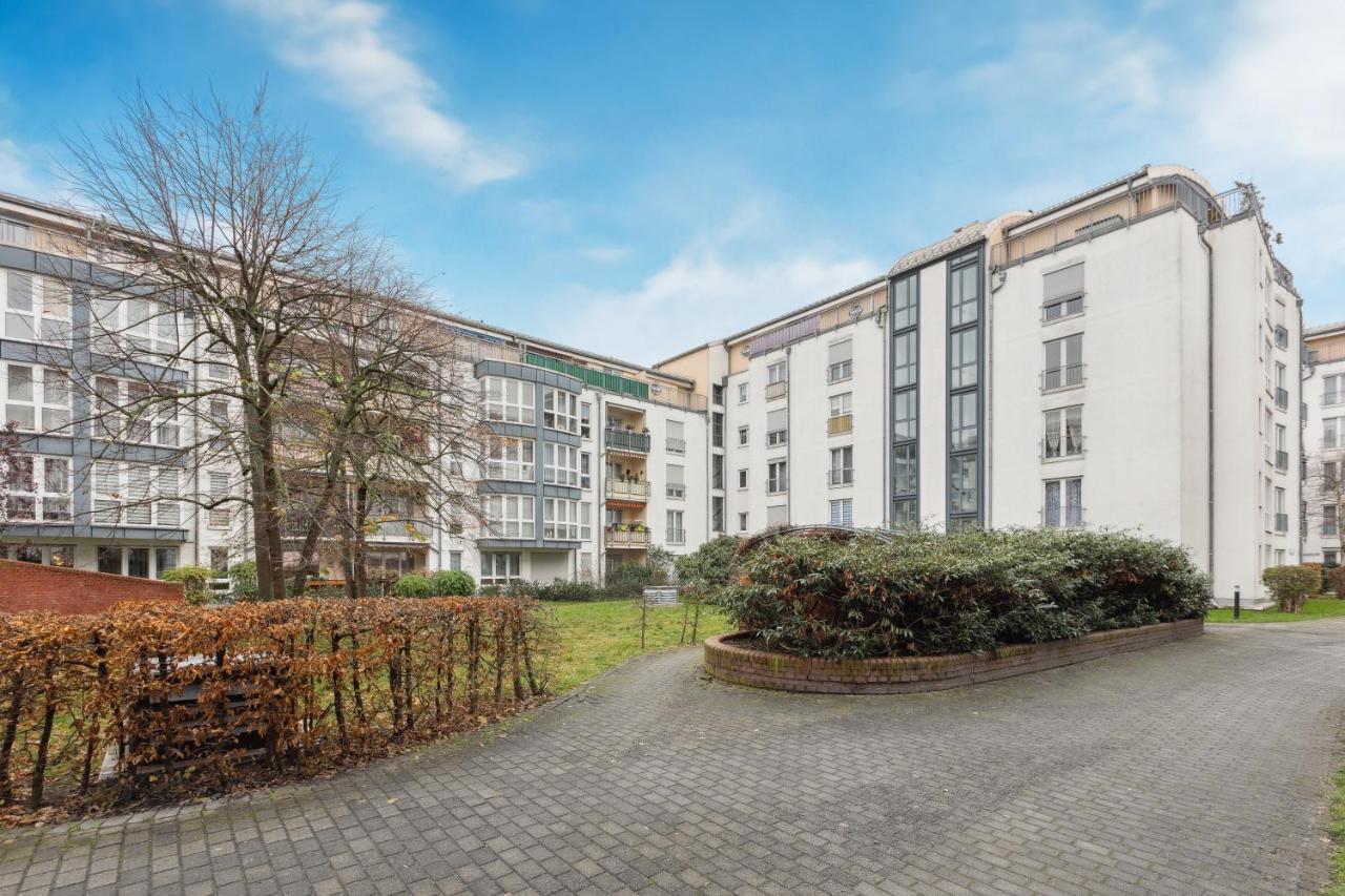 Eindrucksvolle Zwei-Zimmer-Wohnung Mit Balkon Und Grosser Kueche Leipzig Extérieur photo